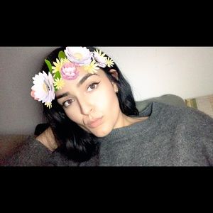 Meet your Posher, Yolanda